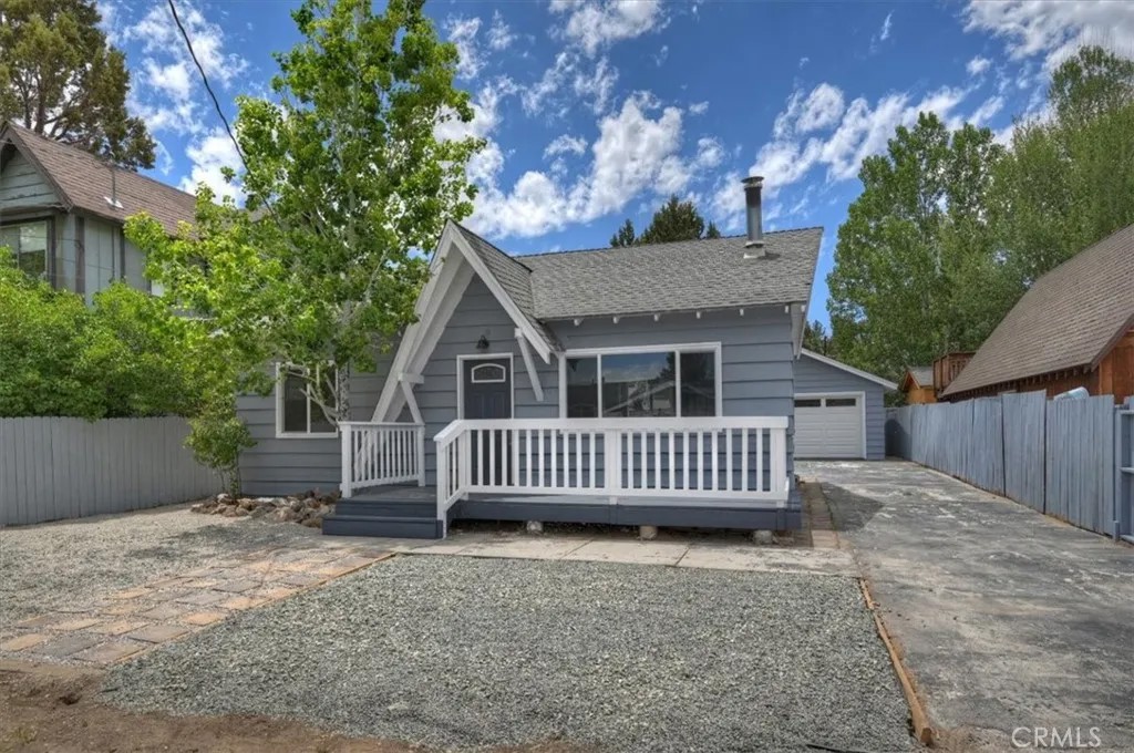913 Sequoia Drive