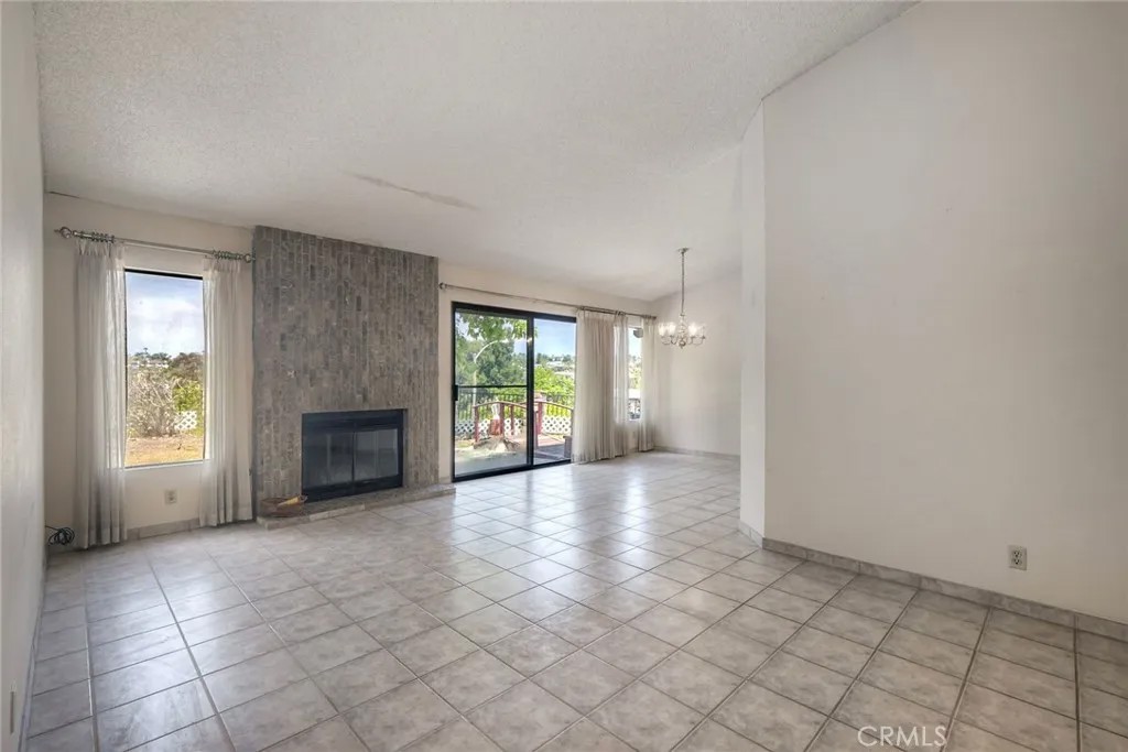 7905 Calle Posada