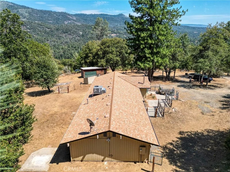 43696 Whispering Pines Drive