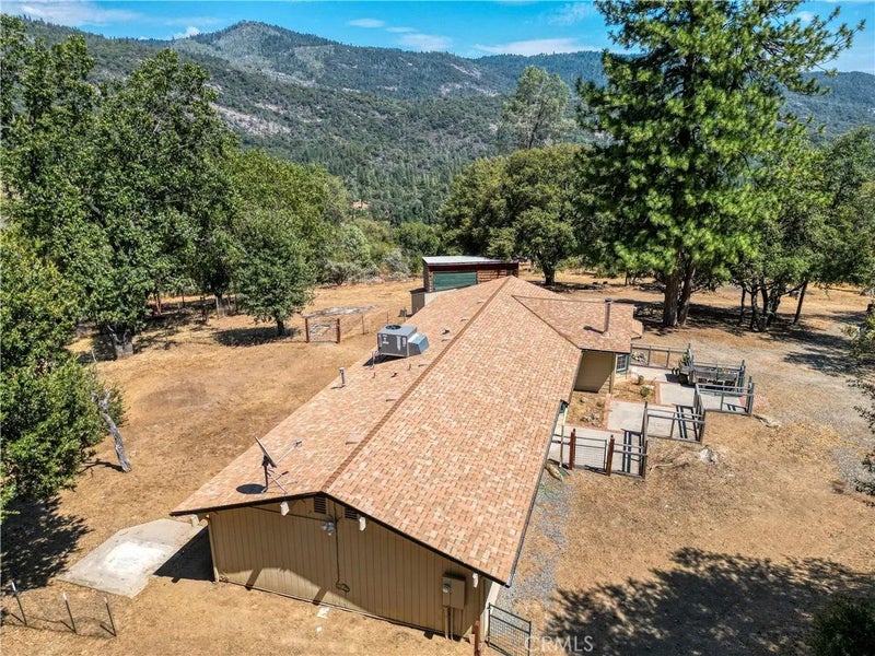 43696 Whispering Pines Drive