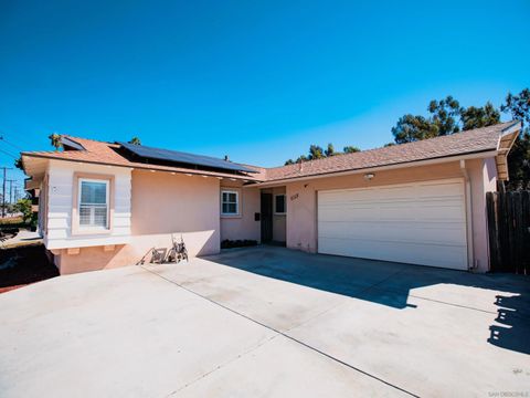 Tiny photo for 1475 San Altos Place, Lemon Grove, CA 91945 (MLS # 250042393)