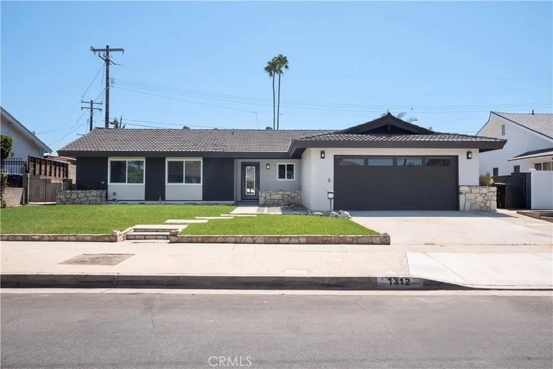 1312 Fairplain
