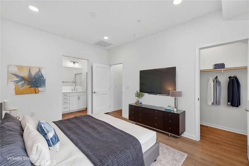 461 Paradiso Place
