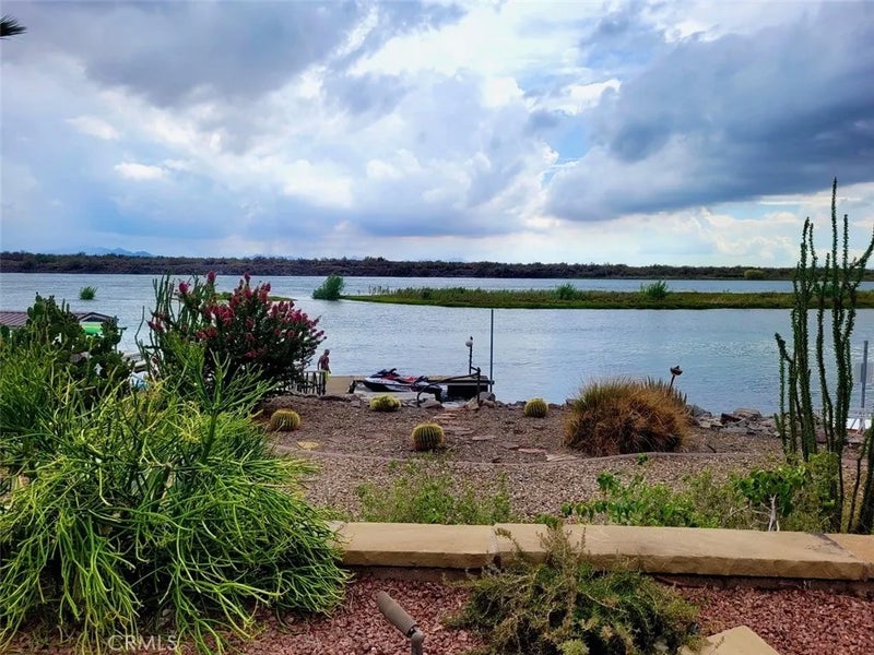 2710 Colorado River