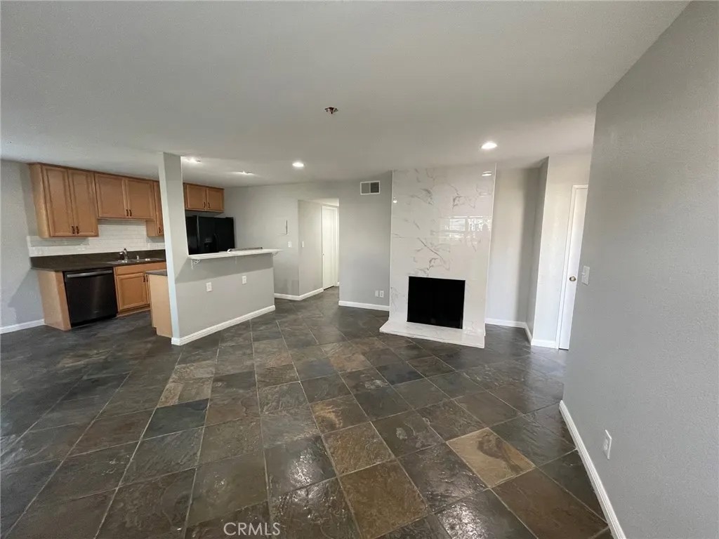 17572 Vandenberg Lane 01