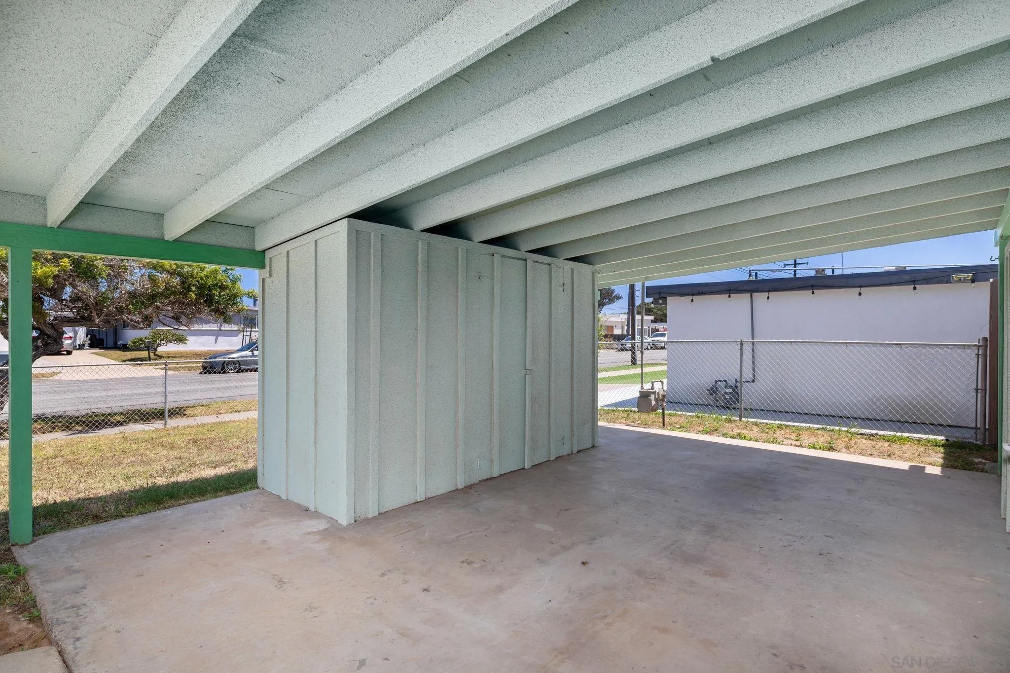 817 Holly Ave.