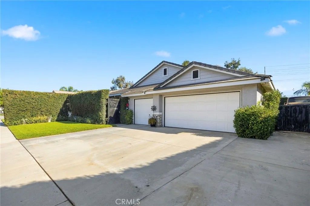 Photo of 6752 Icelandic St, Eastvale, CA 92880 (MLS # OC25272685)
