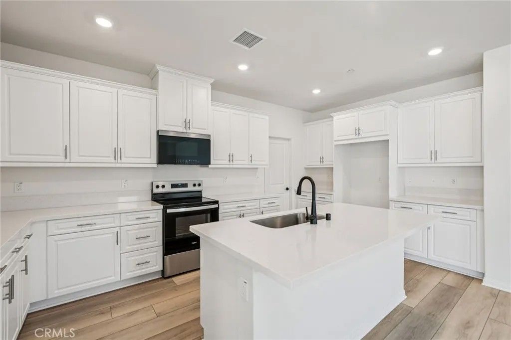 Photo of 27186 Denali Court, Corona, CA 92883 (MLS # IV25264199)