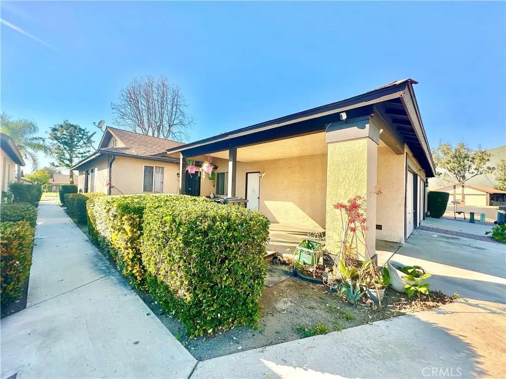 Photo of 1354 Bushy Tail Trail, San Jacinto, CA 92583 (MLS # HD26029127)