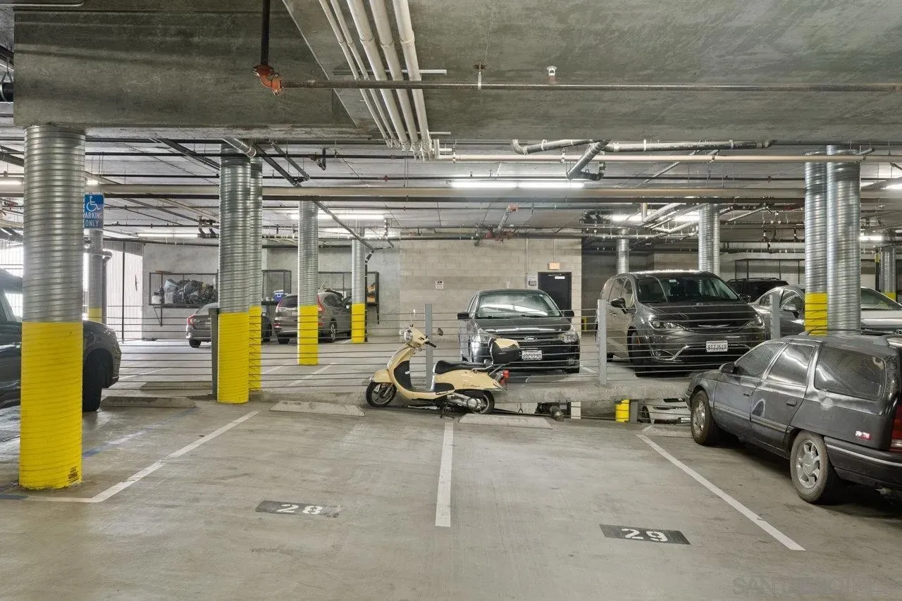 San Diego, California 92103, United States, 2 Bedrooms Bedrooms, ,2 BathroomsBathrooms,Residential,Active,77706