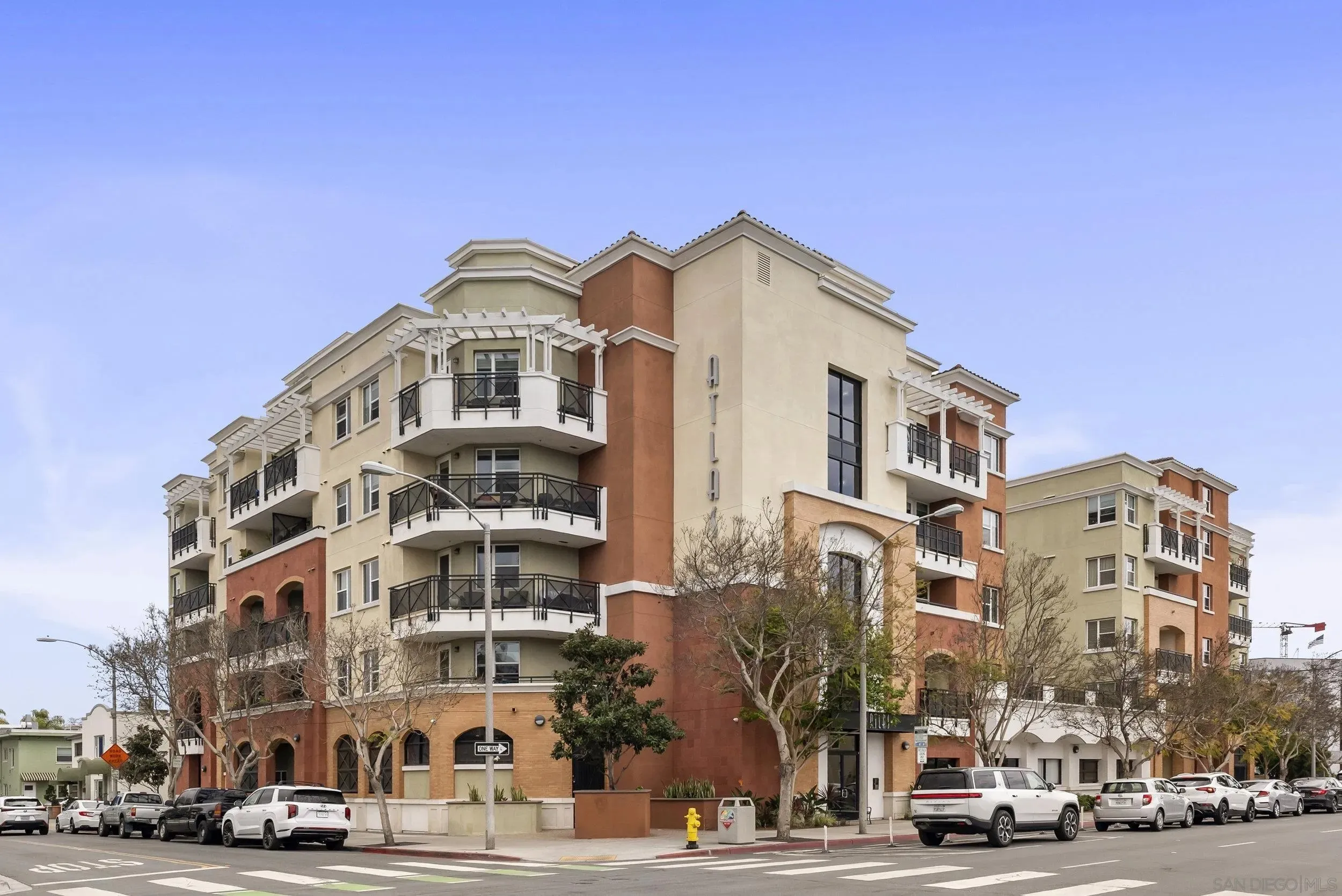 San Diego, California 92103, United States, 2 Bedrooms Bedrooms, ,2 BathroomsBathrooms,Residential,Active,77706