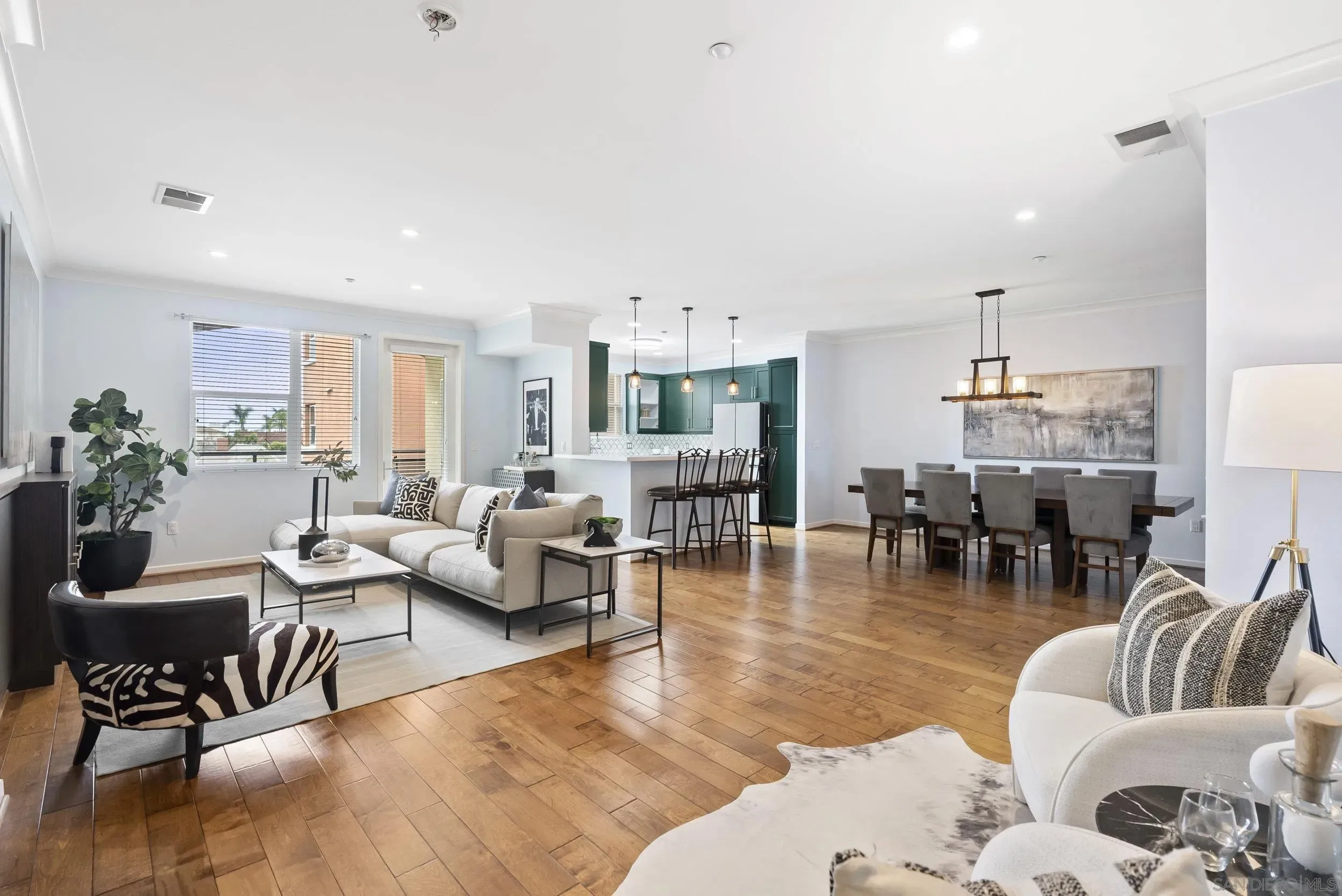 San Diego, California 92103, United States, 2 Bedrooms Bedrooms, ,2 BathroomsBathrooms,Residential,Active,77706 San Diego, California 92103, United States, 2 Bedrooms Bedrooms, ,2 BathroomsBathrooms,Residential,Active,77706