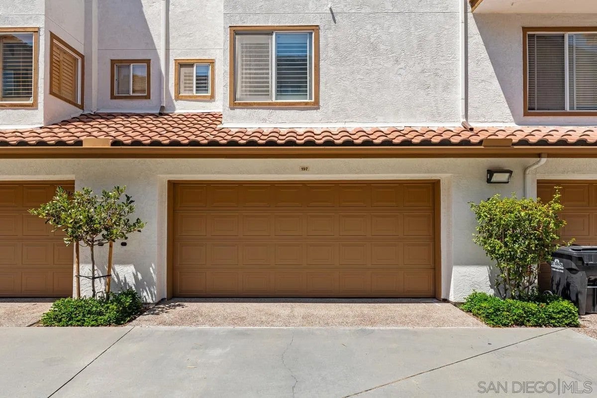 10242 Wateridge Cir 197