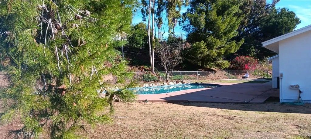 Photo of 4208 Linda Vista, Fallbrook, CA 92028 (MLS # CV25277396)