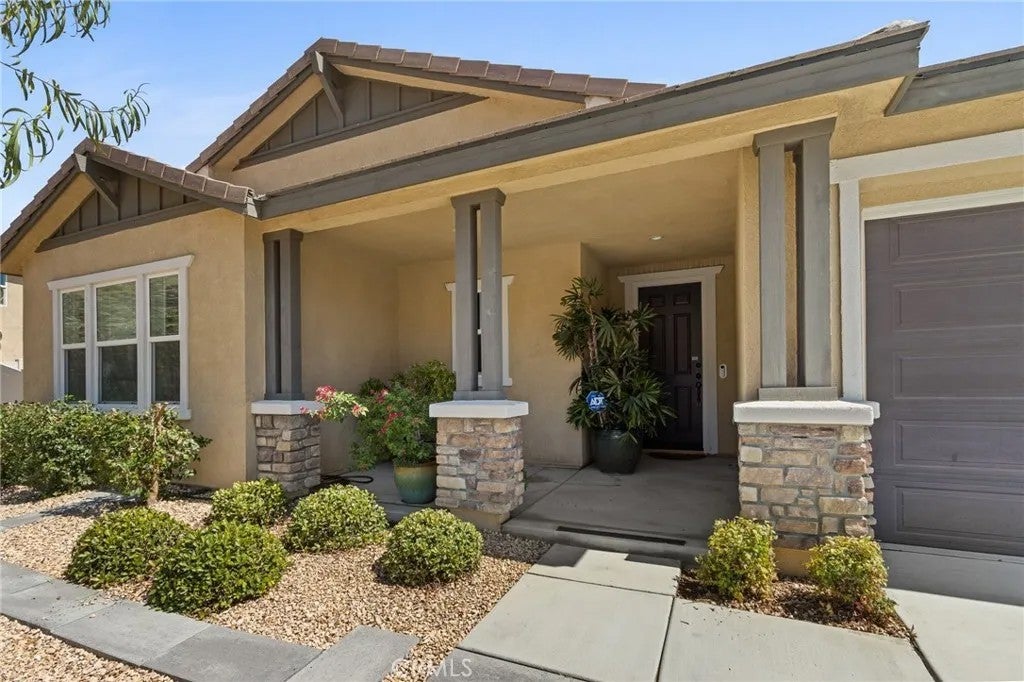 Photo of 553 Chalakat Court, San Jacinto, CA 92582 (MLS # PW26203887)