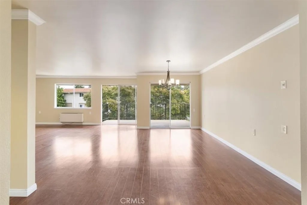 2391 Via Mariposa West 3E