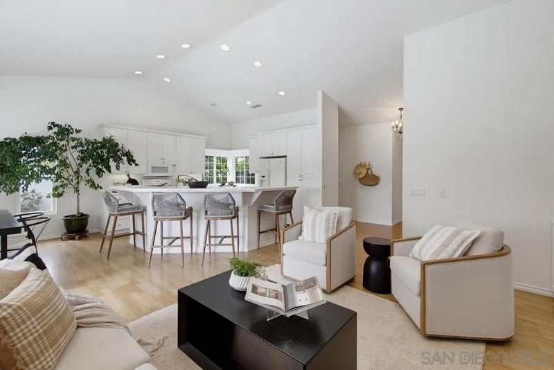 11875 Handrich Dr.