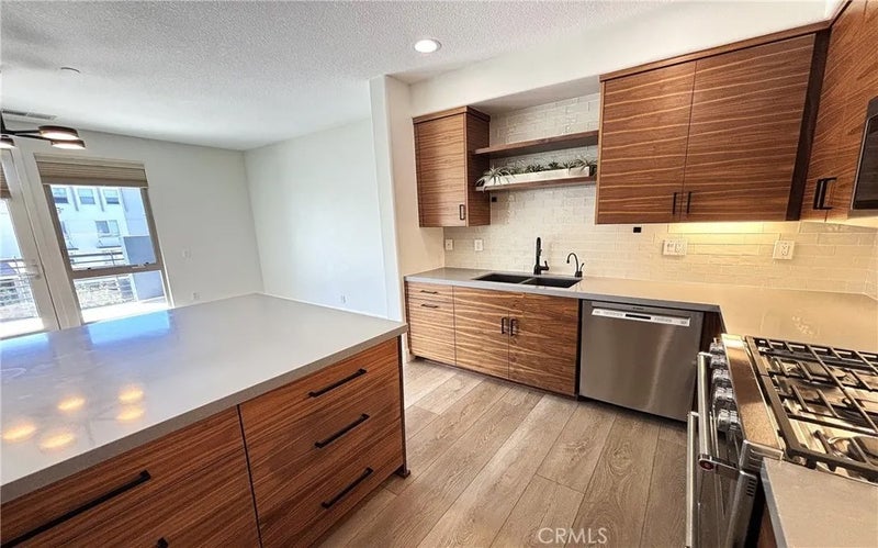 5406 W 149th Place 7