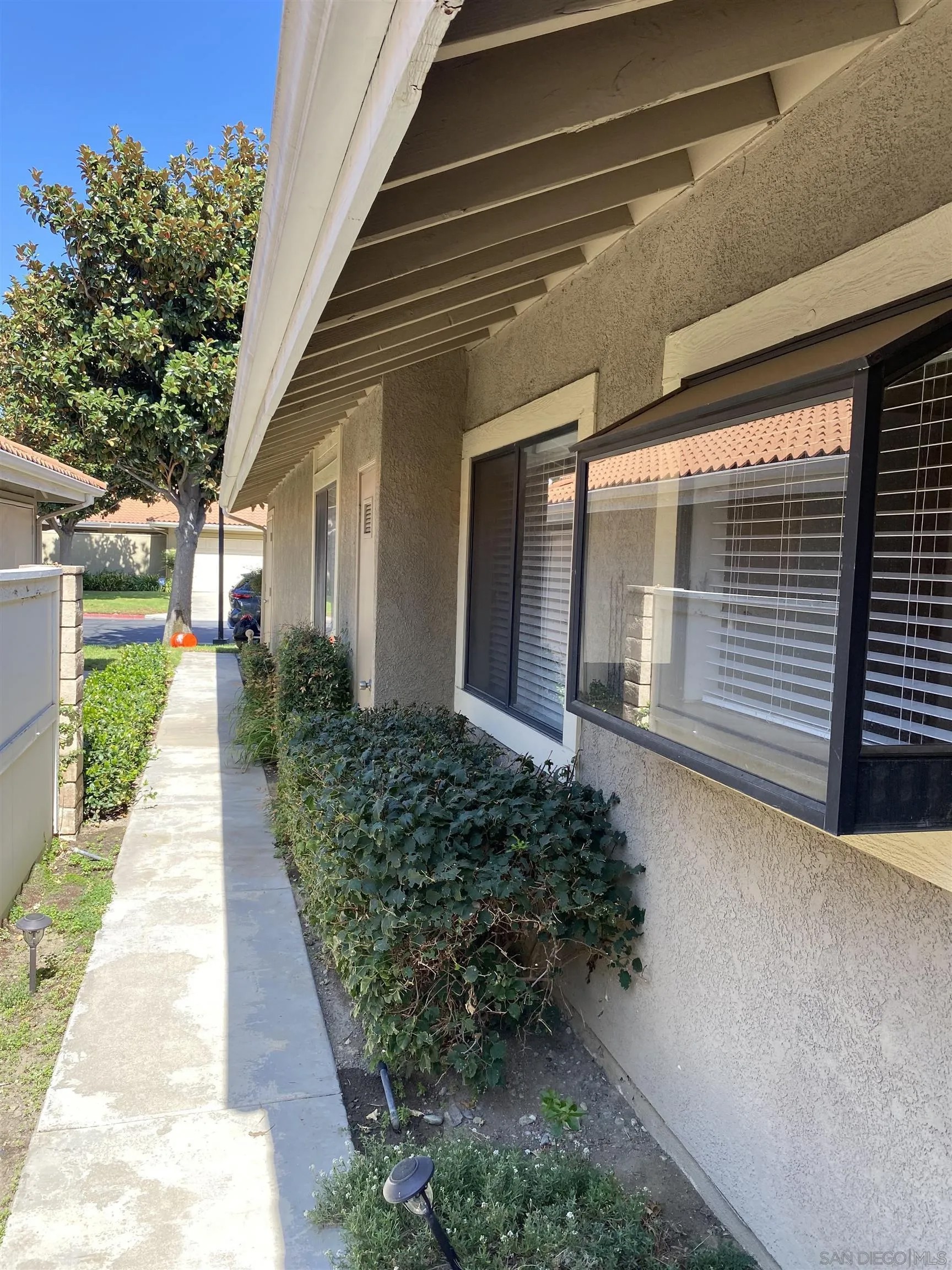 1256 Upland Hills Drive South