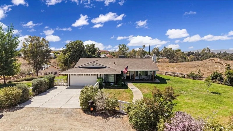 940 Archie Valley Court