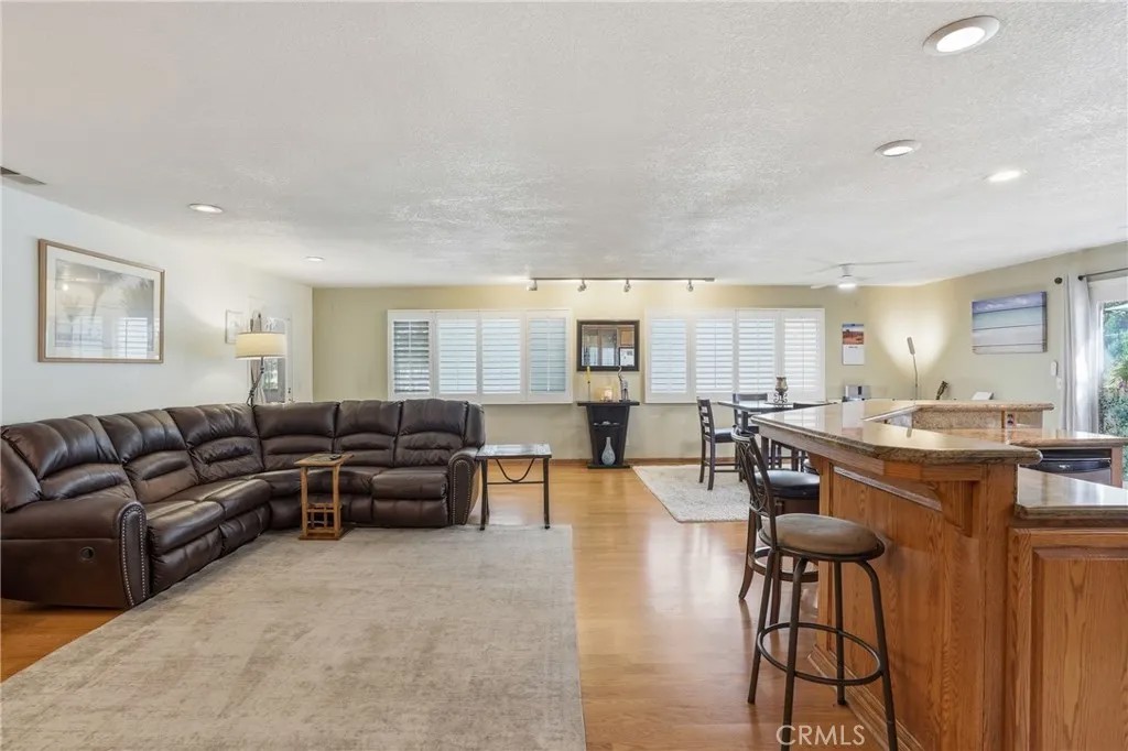 4860 Nogales