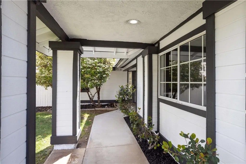 Photo of 44662 Foxboro Court, Lancaster, CA 93535 (MLS # SR26071905)