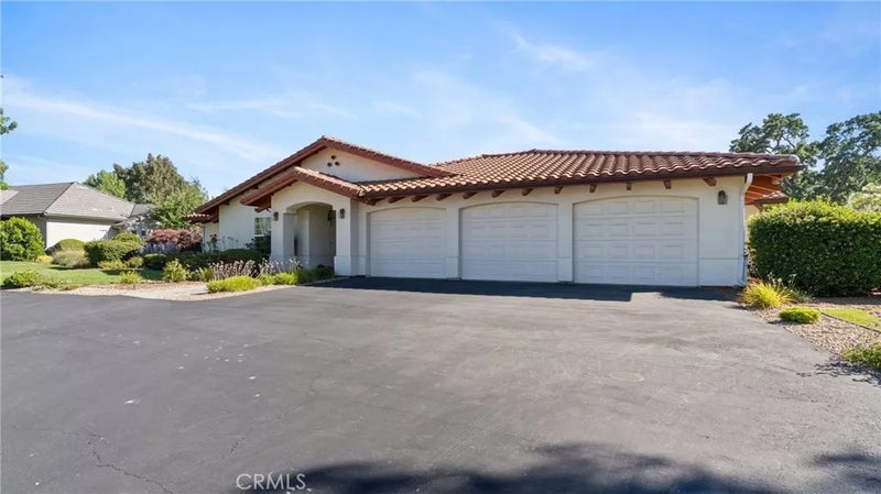 3210 Rancho Viejo
