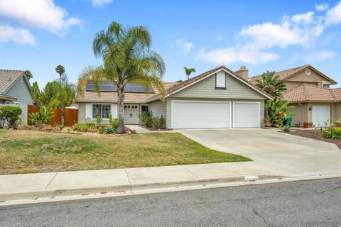Photo of 5521 Daybreak Ct, Oceanside, CA 92057 (MLS # 260020186)