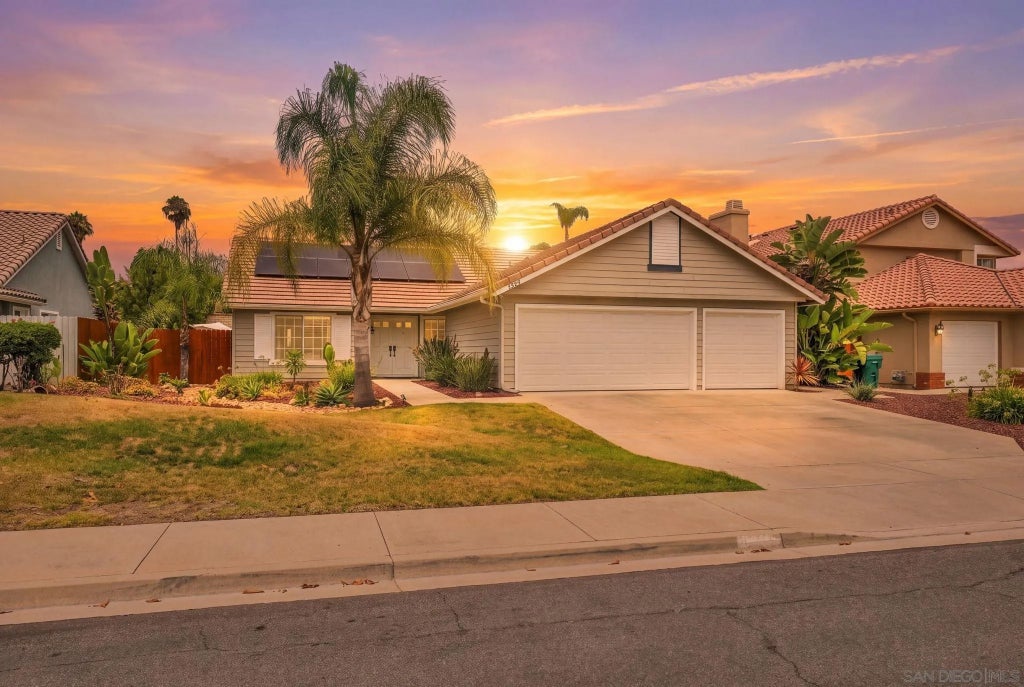 Photo of 5521 Daybreak Ct, Oceanside, CA 92057 (MLS # 260020186)