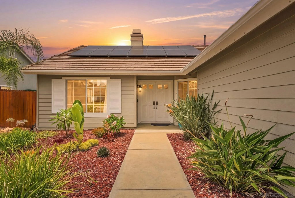 Photo of 5521 Daybreak Ct, Oceanside, CA 92057 (MLS # 260020186)