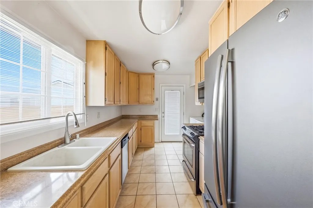 8082 San Heron