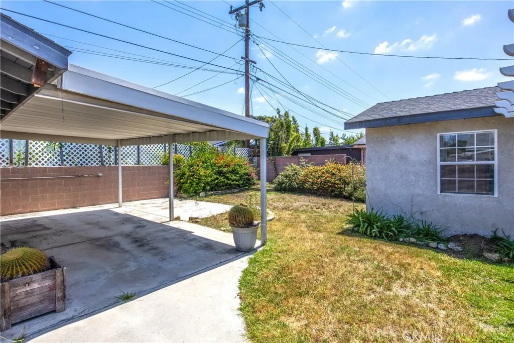 8082 San Heron