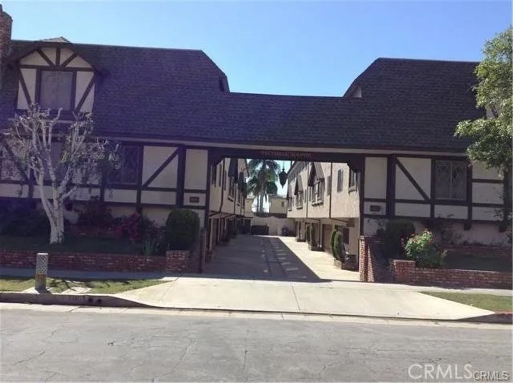 Photo of 116 E Commonwealth Ave, Alhambra, CA 91801 (MLS # WS25278579)