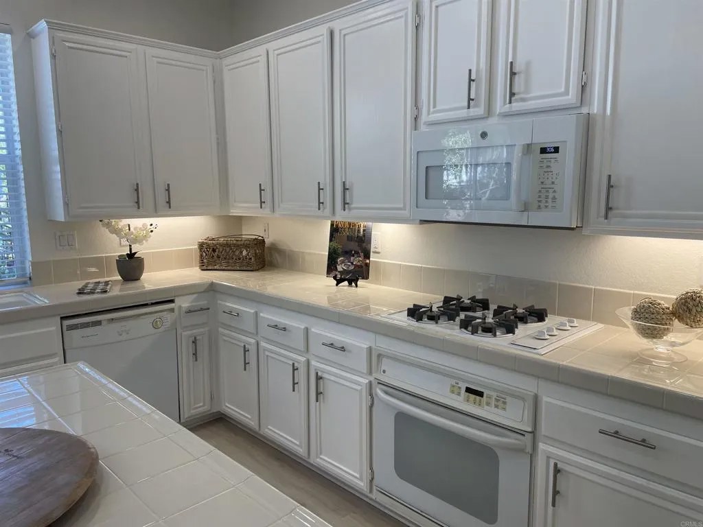 11323 WEST SAN RAPHAEL DRIVEWAY