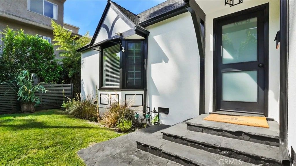 Photo of 4177 fair Avenue, North Hollywood, CA 91602 (MLS # SR26069599)