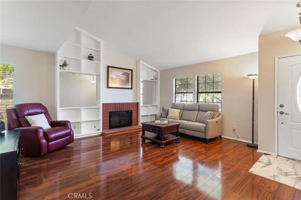 28015 Tupelo Ridge