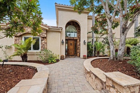 Photo of 602 Hymettus Avenue, Encinitas, CA 92024 (MLS # NDP2607108)