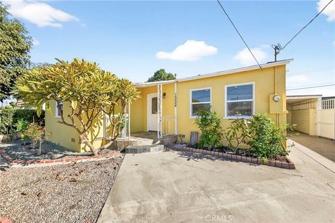 Tiny photo for 15524 Thornlake Ave, Norwalk, CA 90650 (MLS # PW25272693)
