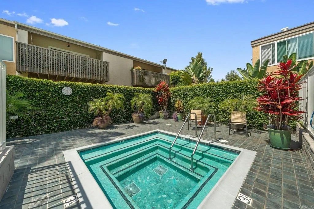 Photo of 8548 Via Mallorca, La Jolla, CA 92037 (MLS # NDP2605711)