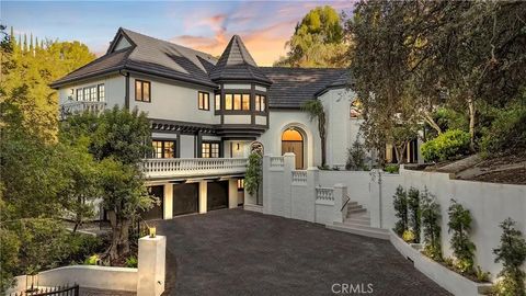 4437 Balboa Encino CA 91316