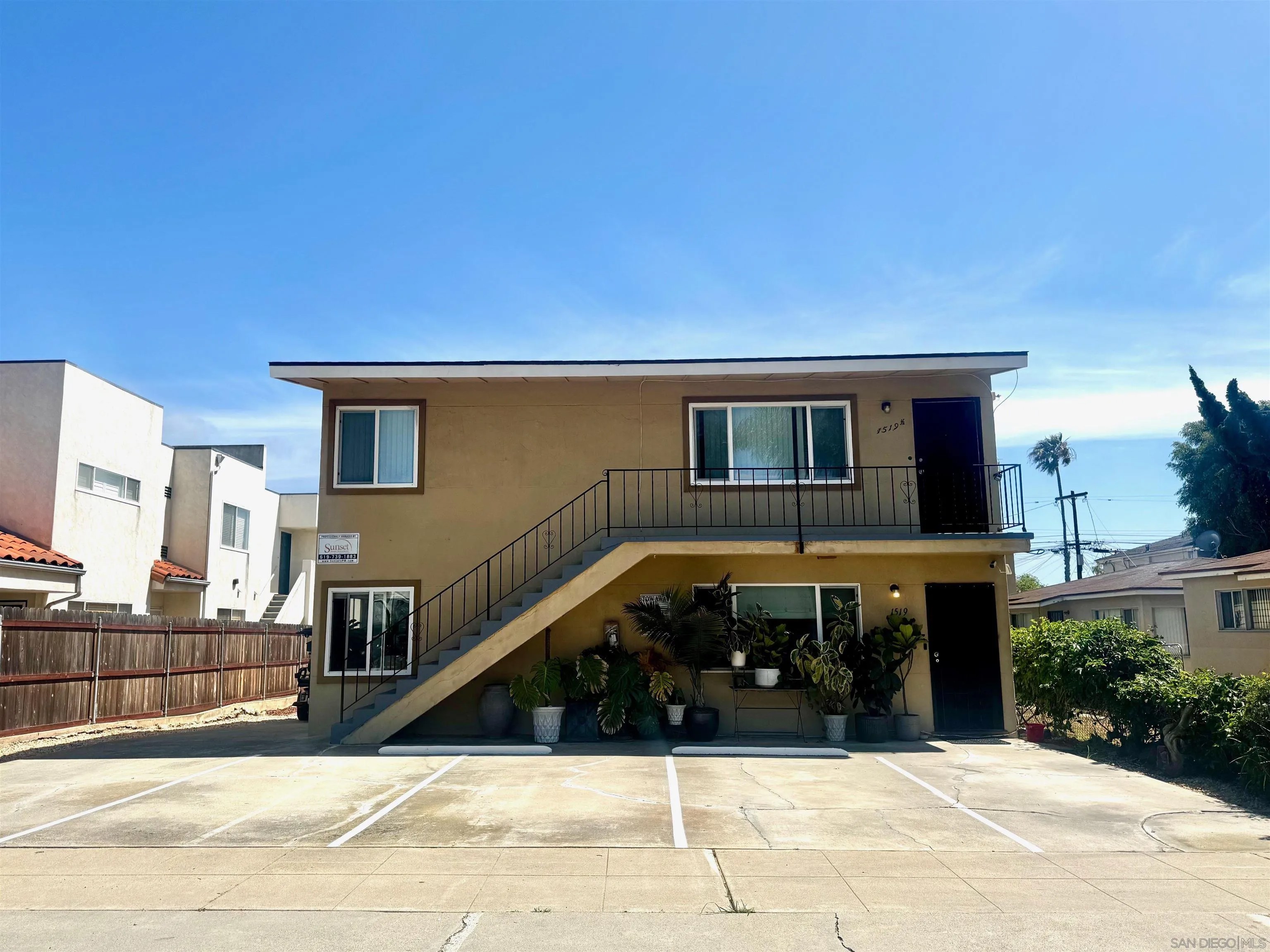 1519-1521 Missouri St