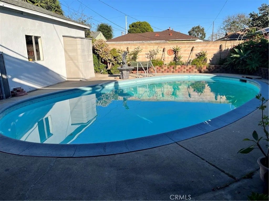 Photo of 15502 Halcourt Avenue, Norwalk, CA 90650 (MLS # PW26007381)