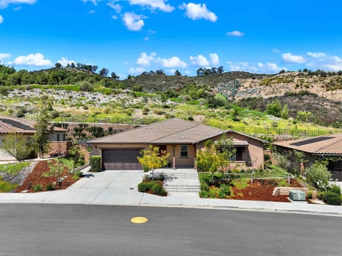 Photo of 2496 Newgrove Pl, Escondido, CA 92027 (MLS # 260011593)