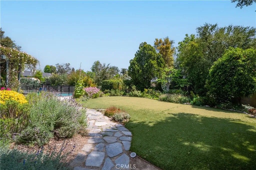 Photo of 124 Sequoia Court, Claremont, CA 91711 (MLS # CV25252972)