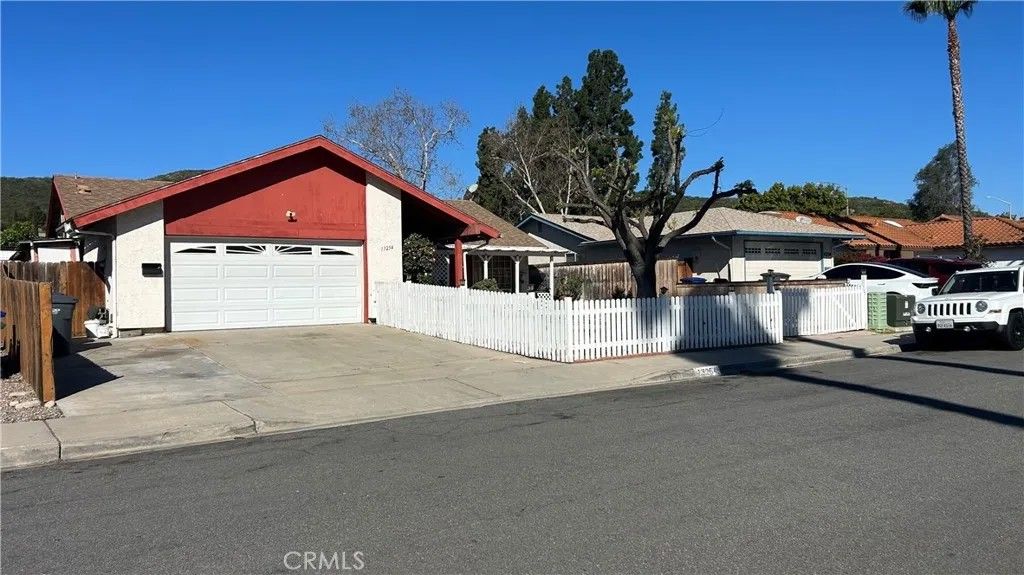 Photo of 13254 Powers Court, Poway, CA 92064 (MLS # SW26053611)