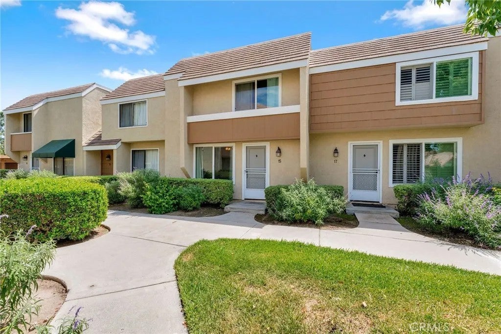 Photo of 15 Brookfield, Irvine, CA 92604 (MLS # OC26191237)
