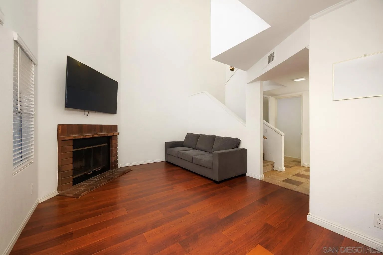 9205 Camino Del Verde