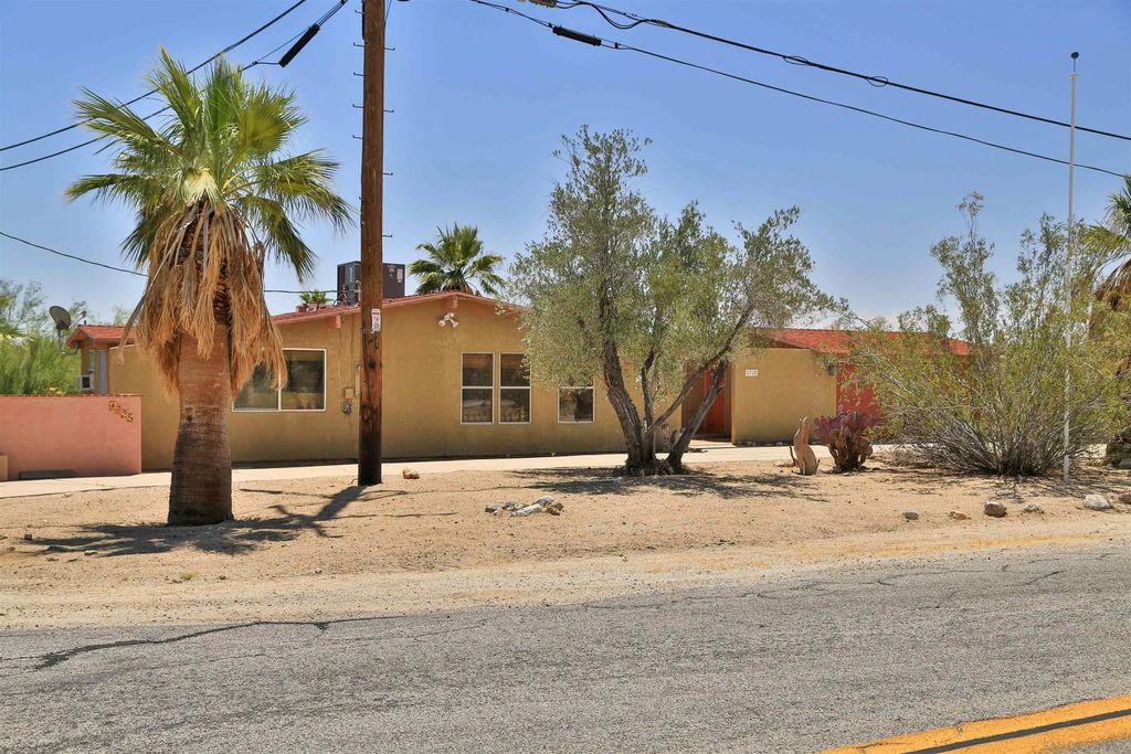 Photo of 1725 Lazy S Dr, Borrego Springs, CA 92004 (MLS # 250043822)