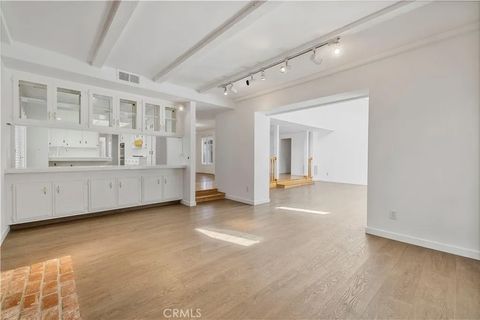 Tiny photo for 4035 Ellenita, Tarzana, CA 91356 (MLS # GD25250713)