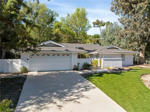 Tiny photo for 4035 Ellenita, Tarzana, CA 91356 (MLS # GD25250713)